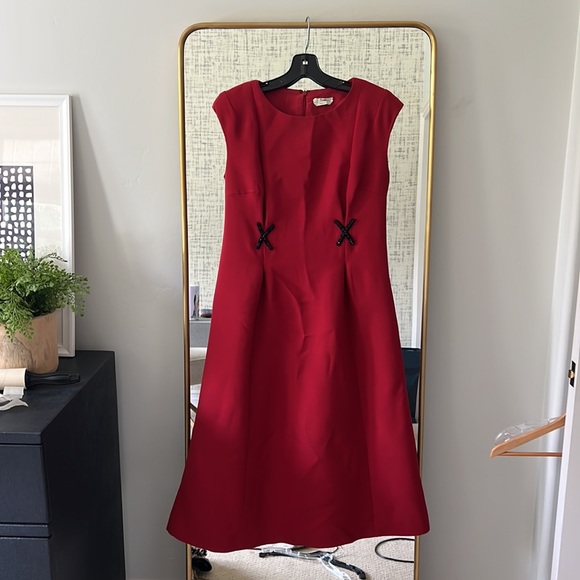 Simple red FENDI dress - Picture 2 of 8